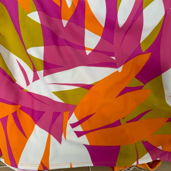 🌴 SUPER SALE TROPICAL SWIM SKIRT - Picture 3 of 8